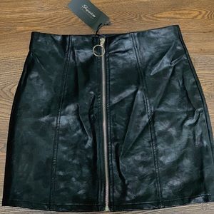 BLACK LEATHER SKIRT 🖤